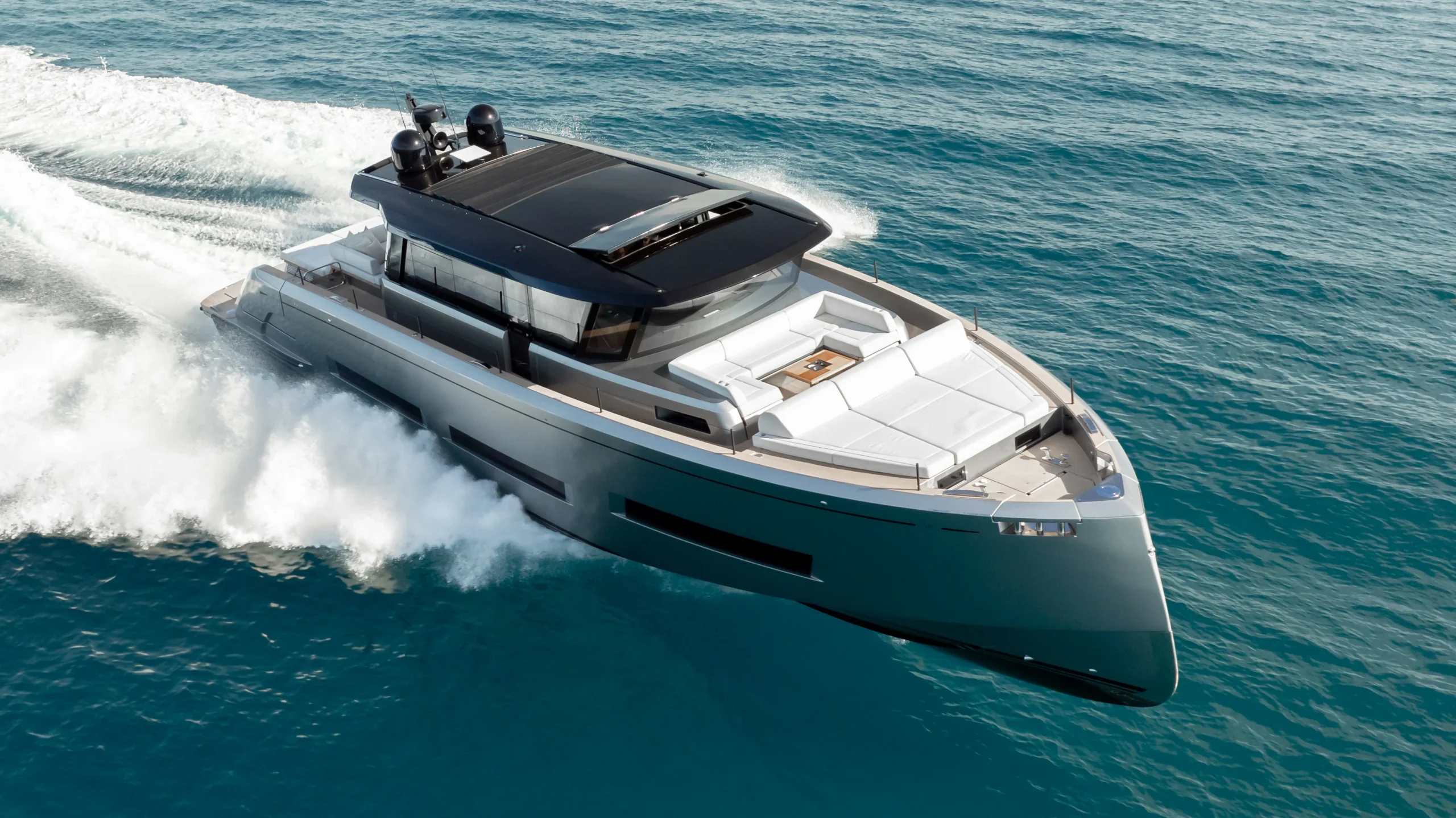 Pardo GT75-121 Exterior-48